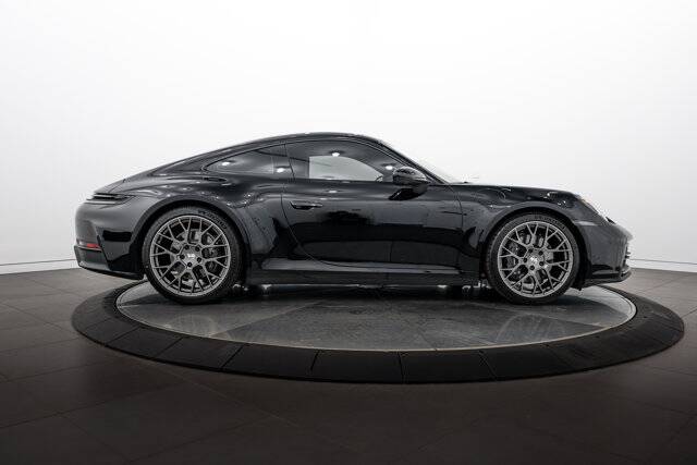 2025 911 Carrera picture #8