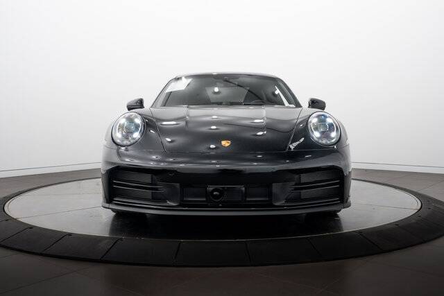 2025 911 Carrera picture #10
