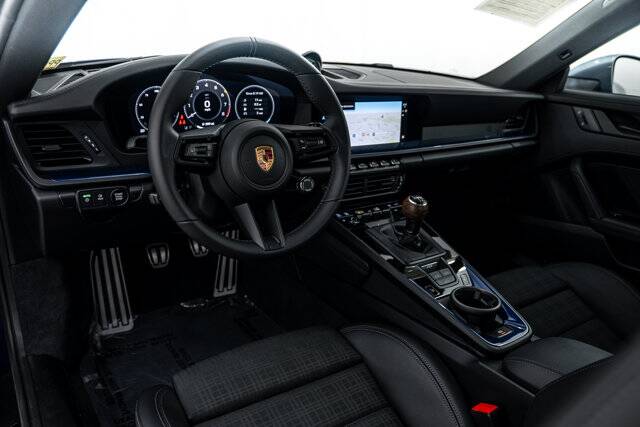 2026 911 Carrera T picture #4