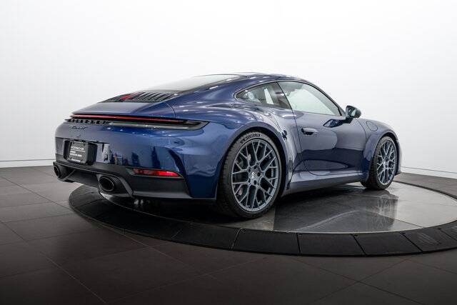 2026 911 Carrera T picture #7