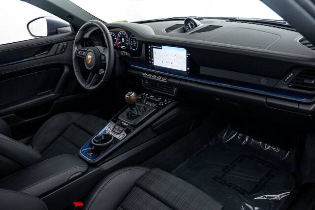 2026 911 Carrera T picture #12