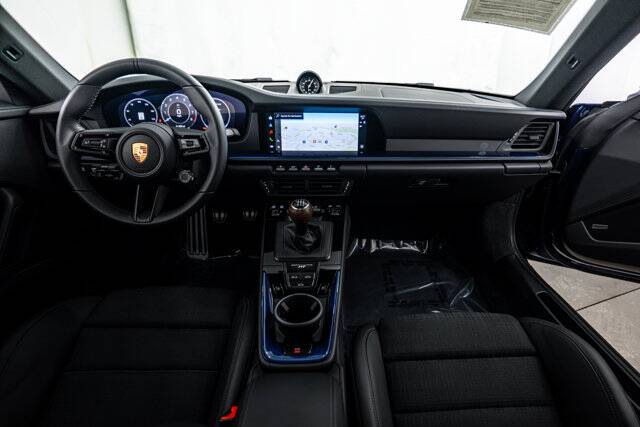 2026 911 Carrera T picture #13
