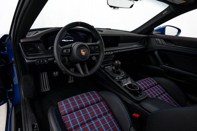 2026 911 Carrera T picture #4