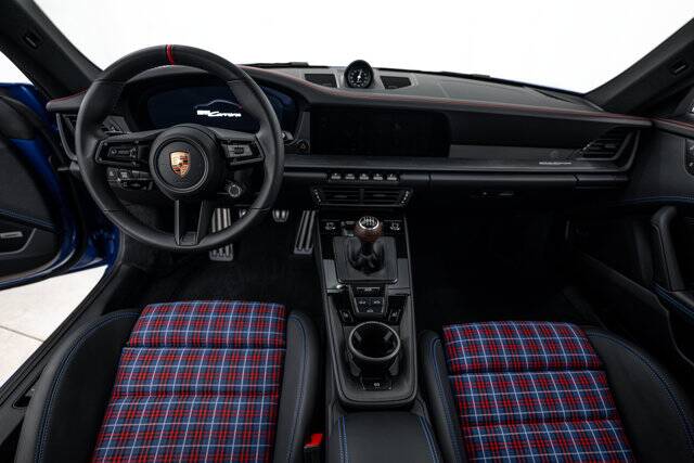 2026 911 Carrera T picture #12