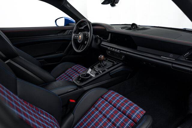 2026 911 Carrera T picture #14