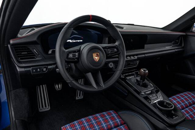 2026 911 Carrera T picture #15