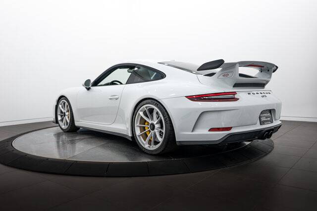 2018 911 GT3 picture #3