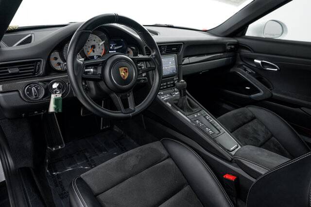 2018 911 GT3 picture #4