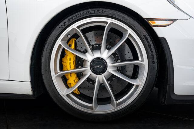 2018 911 GT3 picture #11