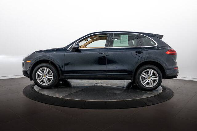 2016 Cayenne picture #2