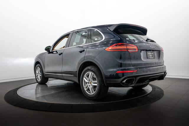 2016 Cayenne picture #3