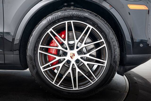 2026 Cayenne S Coupe picture #11