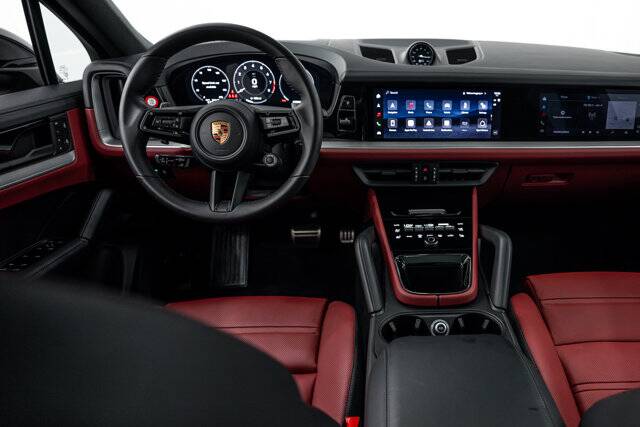 2026 Cayenne S Coupe picture #13