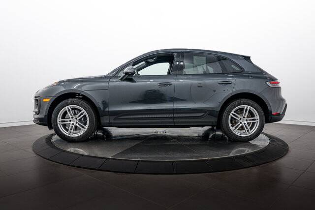 2026 Macan picture #2