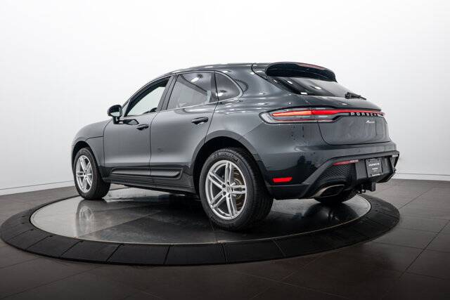 2026 Macan picture #3