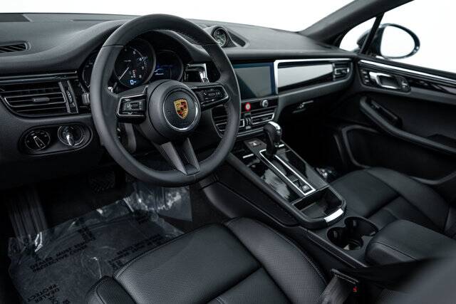 2026 Macan picture #4
