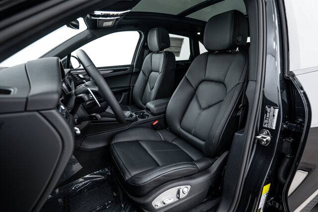 2026 Macan picture #5