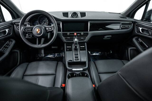 2026 Macan picture #12