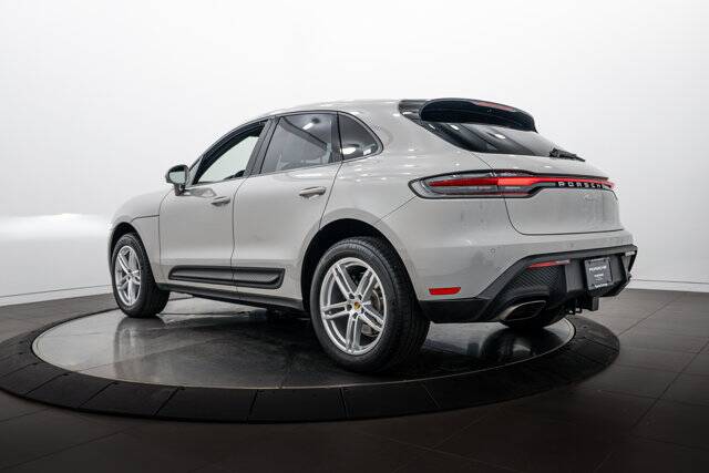 2026 Macan picture #3