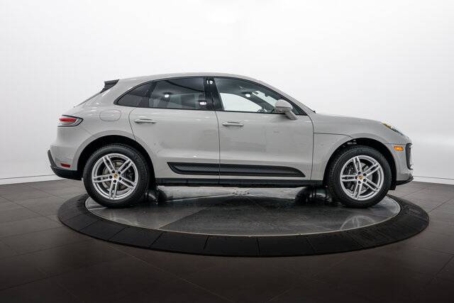 2026 Macan picture #8
