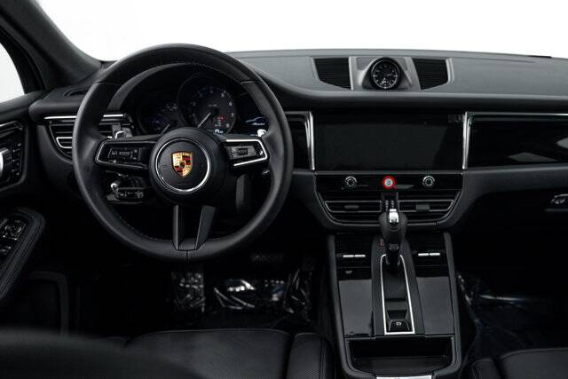 2026 Macan picture #13