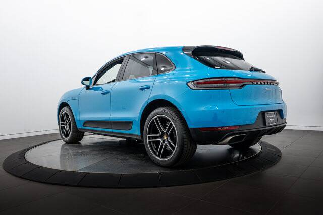 2019 Macan picture #3