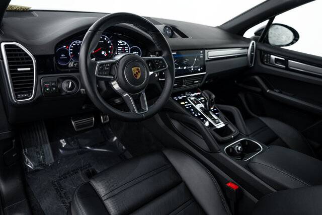 2022 Cayenne S Platinum Edition picture #4