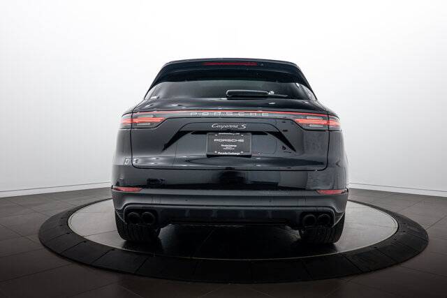 2022 Cayenne S Platinum Edition picture #6