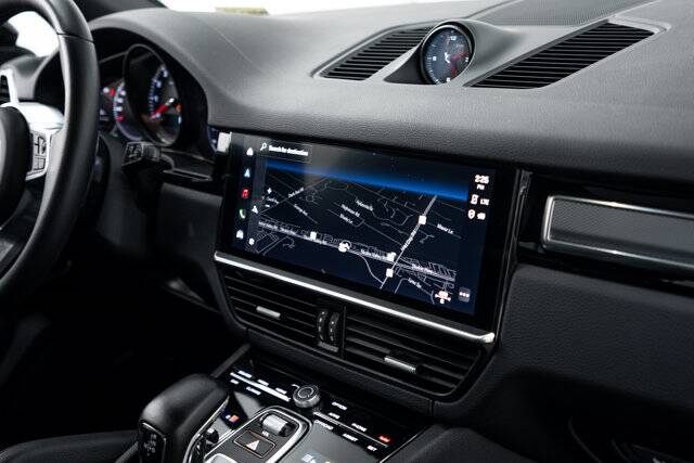 2022 Cayenne S Platinum Edition picture #15