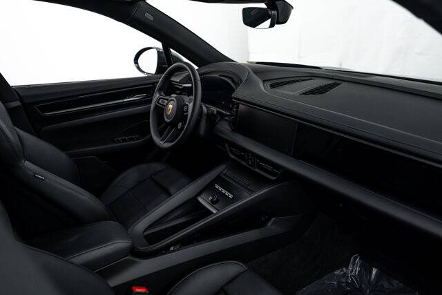 2025 Macan Electric 4S picture #14