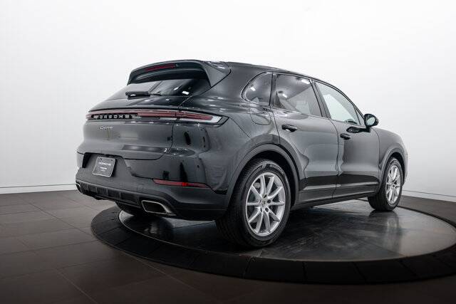 2026 Cayenne picture #7