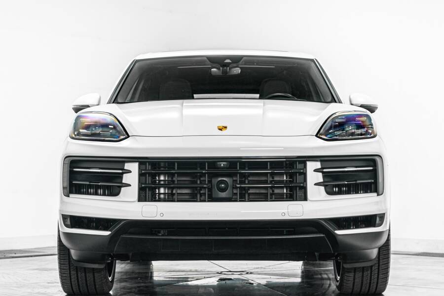 2024 Cayenne -Premium Package Plus, 22 Inch Wheels picture #3