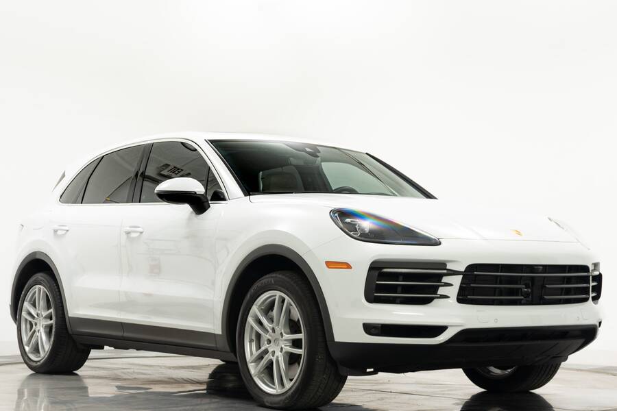 2023 Cayenne -Premium Package Plus, Bose Audio, Panoramic Roof picture #2