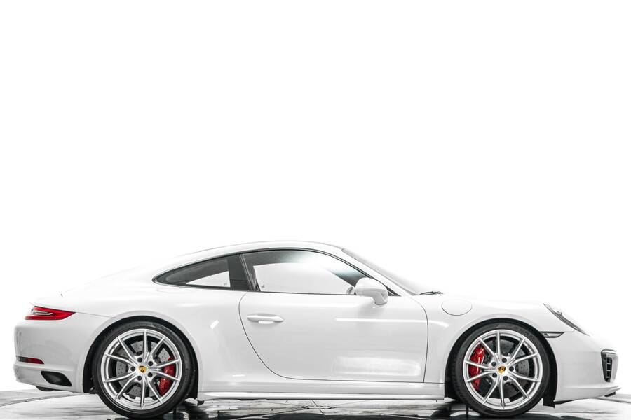 2019 911 Carrera 4S- Sport Package, Two-Tone Interior picture #1