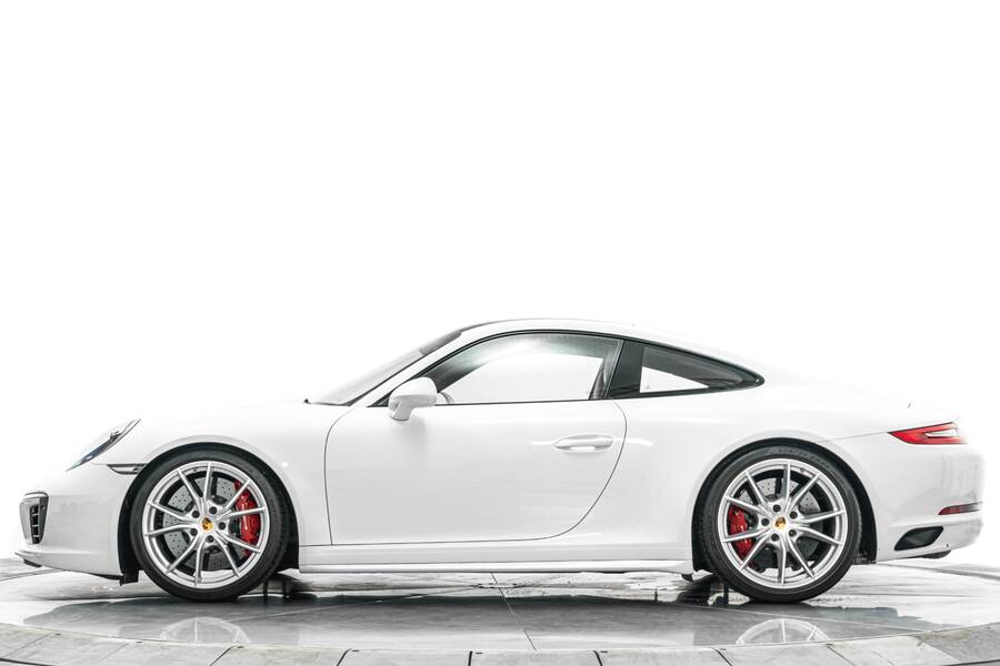 2019 911 Carrera 4S- Sport Package, Two-Tone Interior picture #5