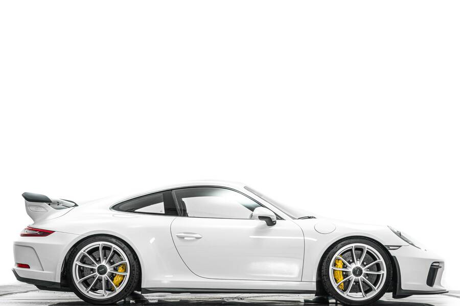 2018 911 GT3 -Carbon Ceramic Brakes picture #1