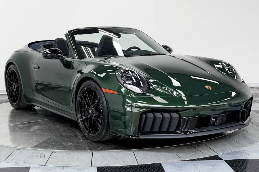 2026 911 Carrera GTS -Carbon Ceramic Brakes, Premium Package picture #2
