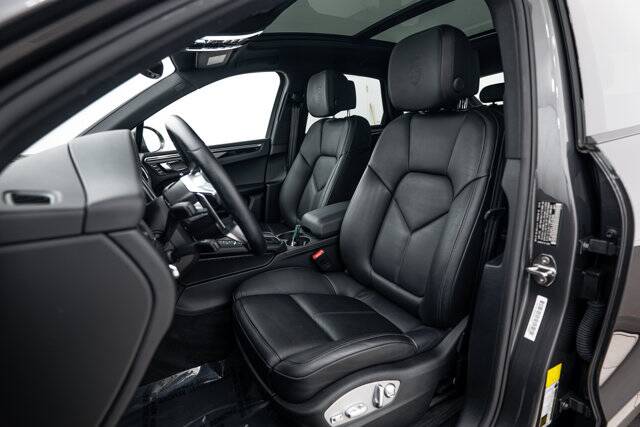 2018 Macan picture #5