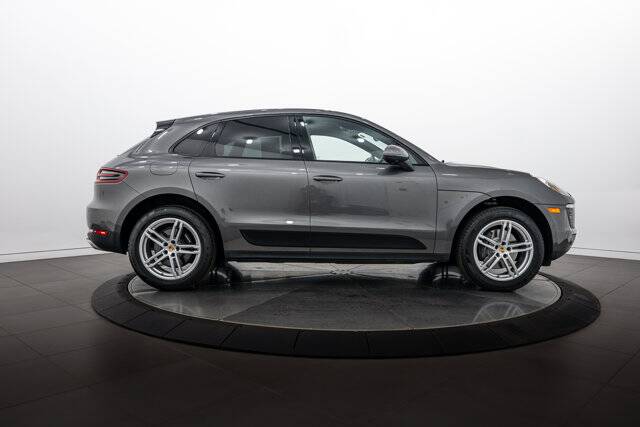 2018 Macan picture #8
