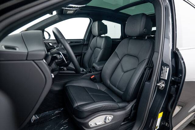 2026 Macan picture #5