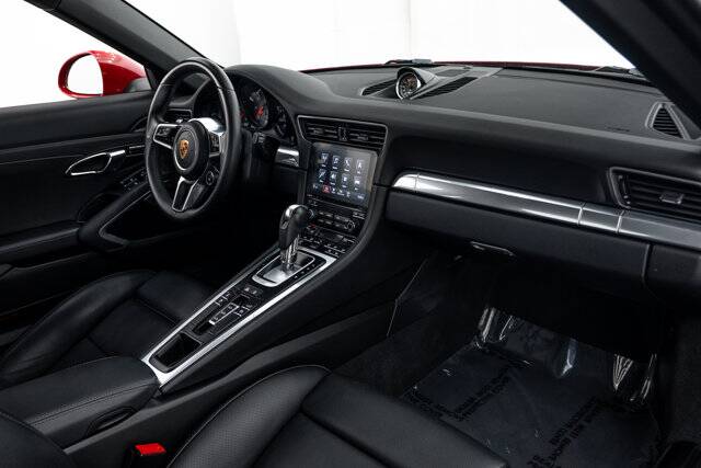 2017 911 Carrera 4S picture #12