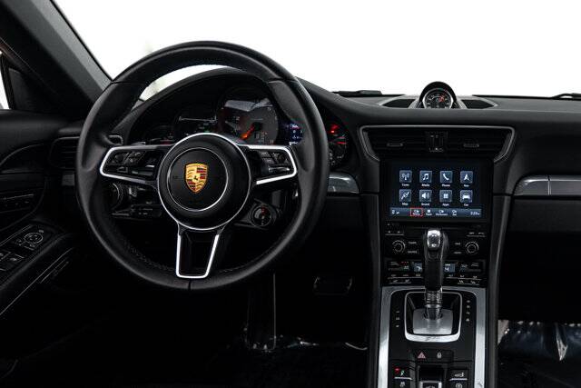 2017 911 Carrera 4S picture #13