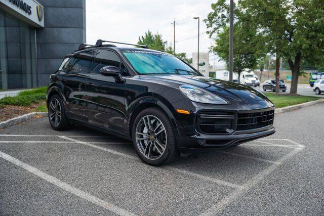 2022 Cayenne Turbo picture #2