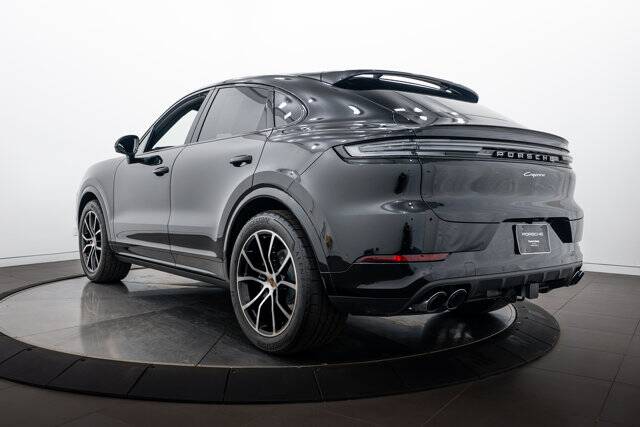 2026 Cayenne picture #3