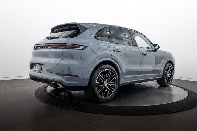 2026 Cayenne picture #7