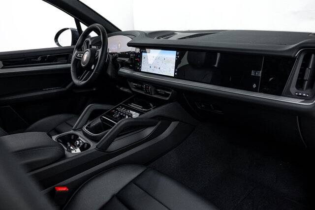 2026 Cayenne picture #13