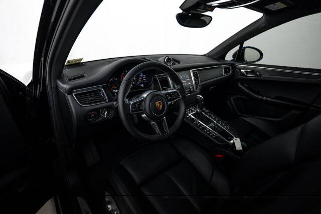 2018 Macan GTS picture #4