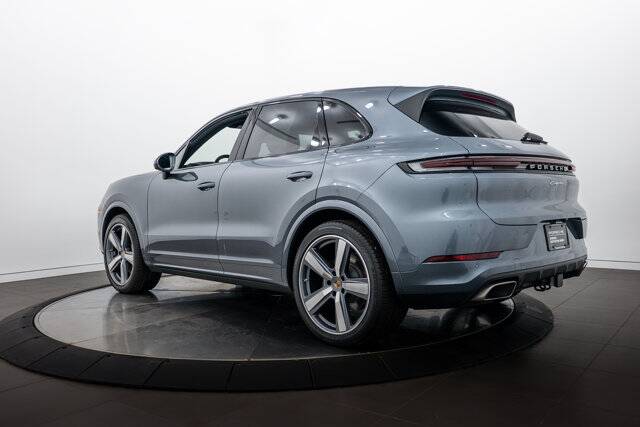 2026 Cayenne picture #3