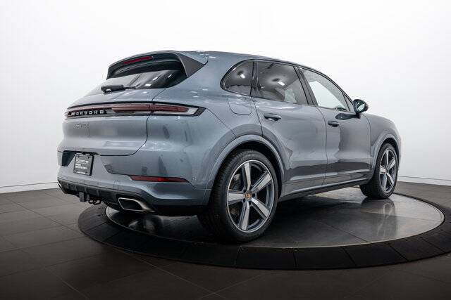 2026 Cayenne picture #7