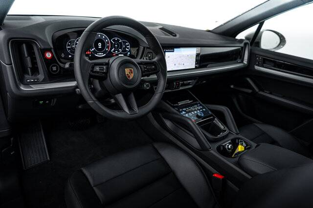 2026 Cayenne picture #4